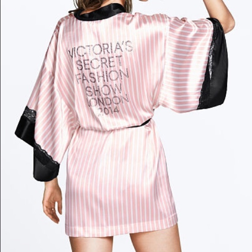 Victoria’s Secret Fashion Show Robe Kimono 2014